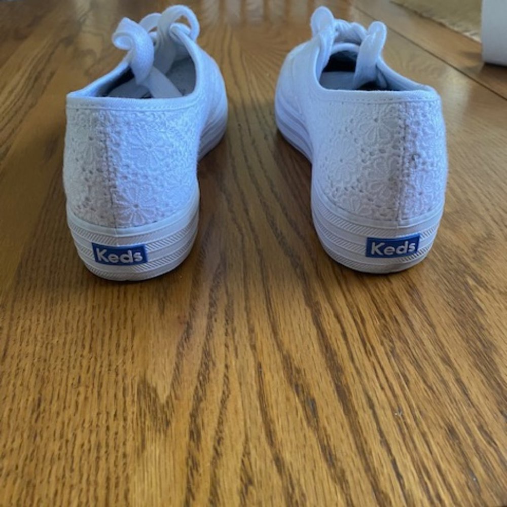 Keds women's eyelet triple sole shoes - Picture 6 of 16